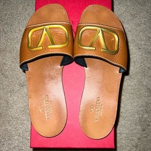 Used Valentino Sandals